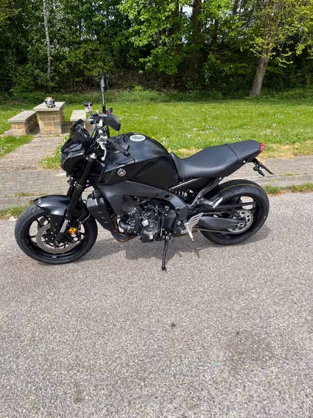 Yamaha MT-09 - Photo 2