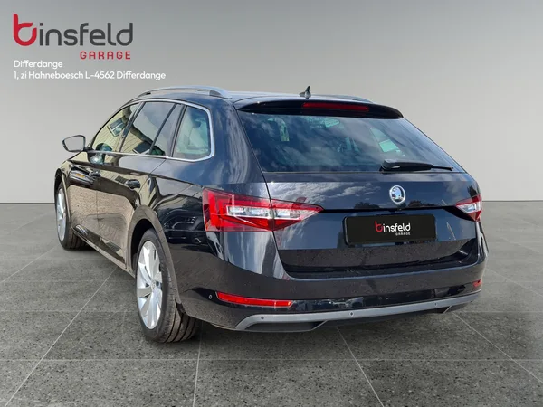 Skoda Superb 1.8 TSI Style DSG Laurin & Klement - Photo 2