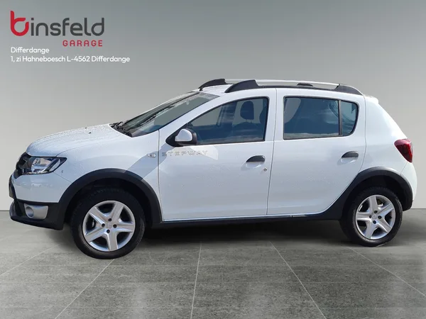 Dacia Sandero 0.9 TCe Lauréate - Photo 2