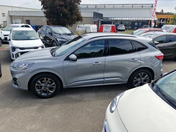 Ford Kuga FHEV 2.5 Duratec AWD ST-Line X (134 kW) - Photo 2