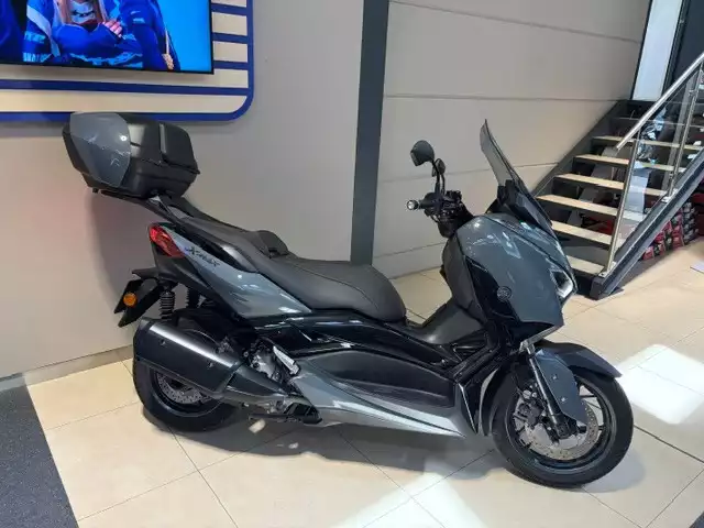 Yamaha X-Max 300 Tech Max - Photo 1