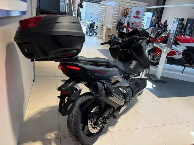 Yamaha TMAX 560 Tech Max - Photo 1