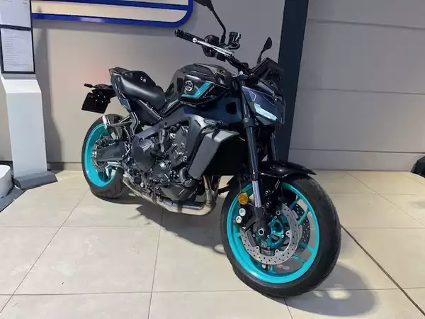 Yamaha MT-09 Y-AMT - Photo 1