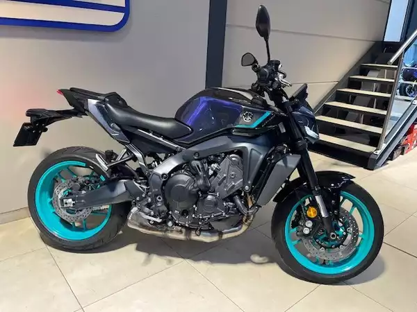 Yamaha MT-09 Y-AMT - Photo 3