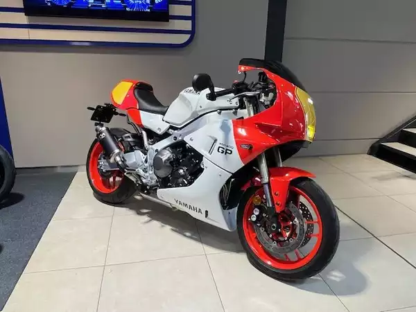 Yamaha XSR 900 GP - Photo 1