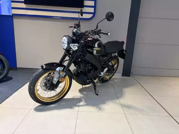 Yamaha XSR 125 - Photo 1