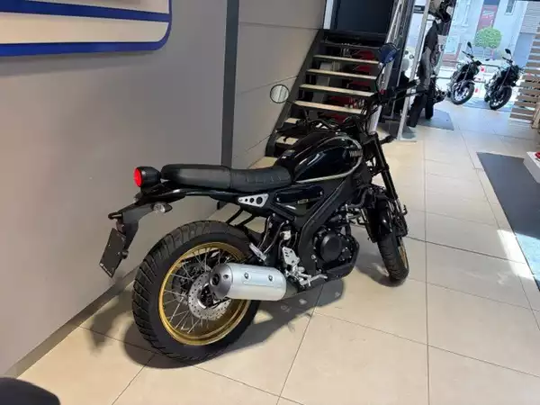 Yamaha XSR 125 - Photo 3