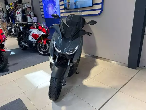 Yamaha X-Max 300 Tech Max - Photo 3