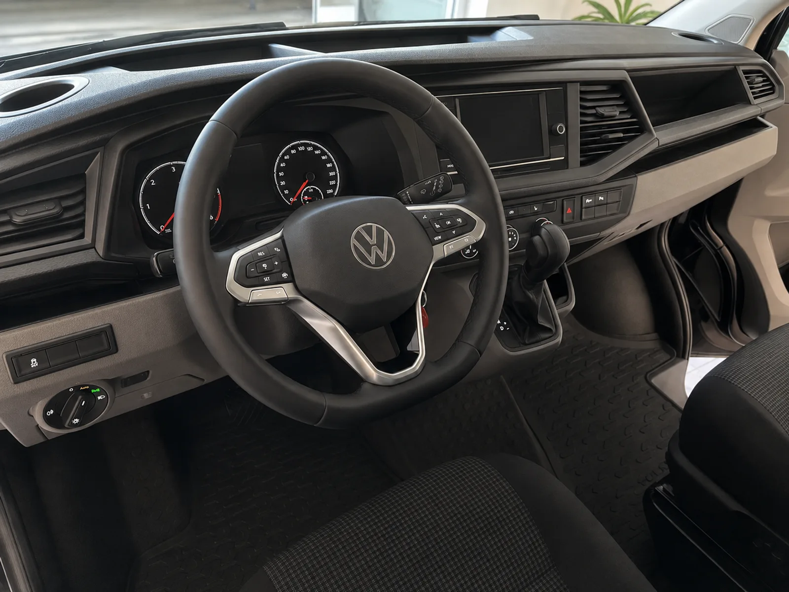 Volkswagen T6.1 Transporter - Photo 1
