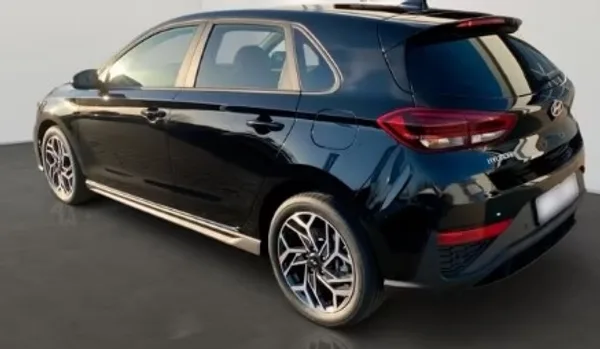 Hyundai i30 - Photo 1