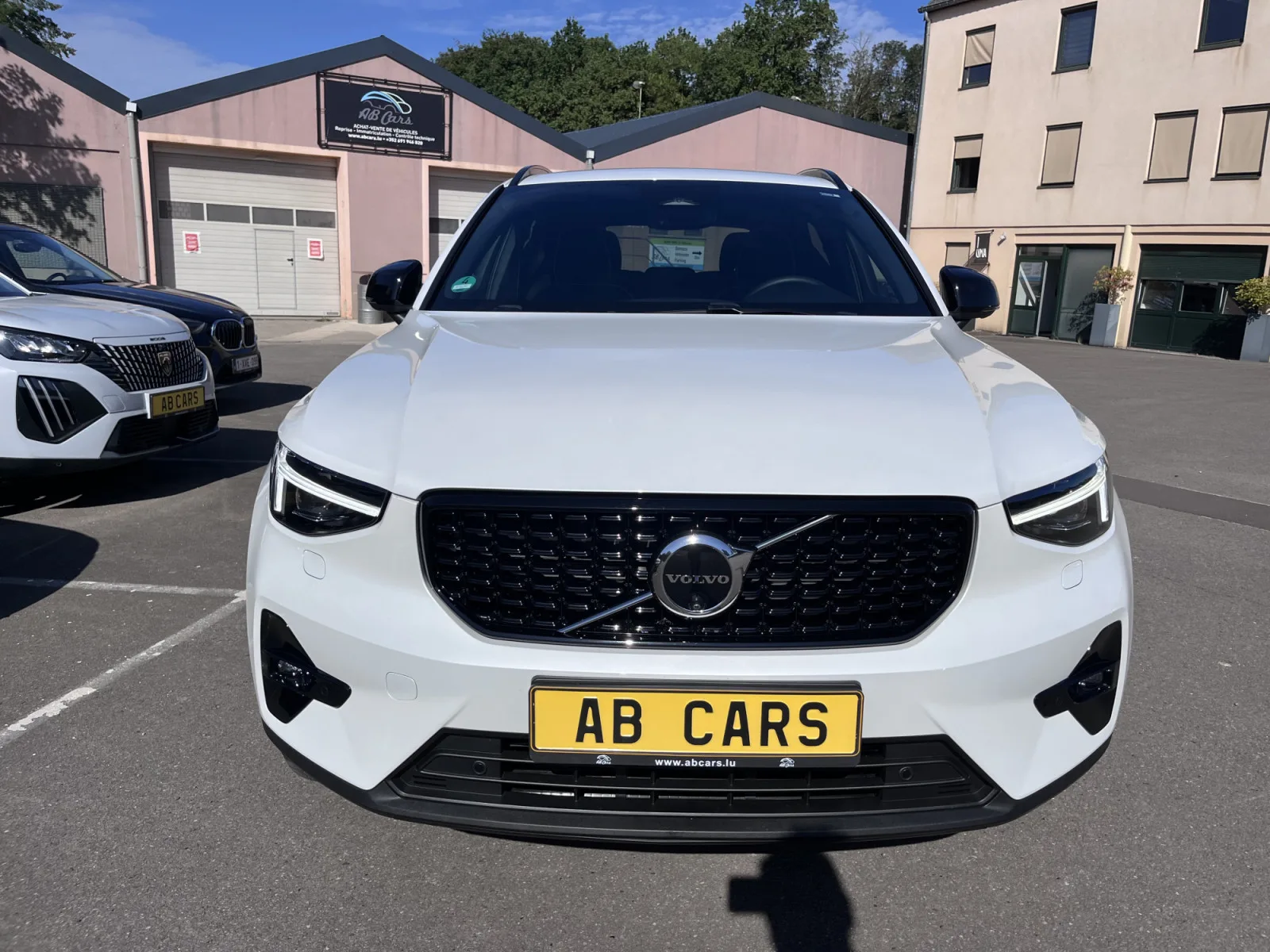 Volvo XC40 B3 Plus Dark DCT - Photo 1
