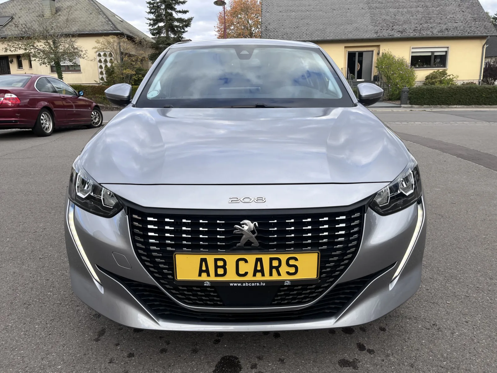Peugeot 208 208 1.2i Automatique Allure 100cv iCockpit LED CarPlay - Photo 1