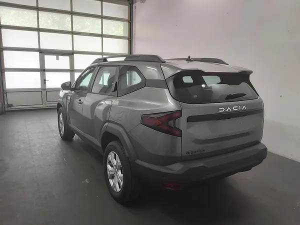 Dacia Bigster 1.2 Mild Hybrid 140 Essential - Photo 3