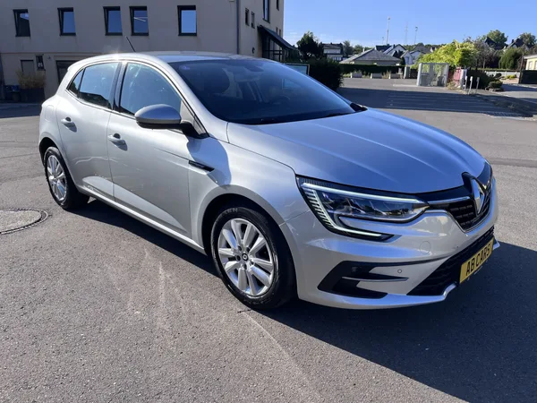 Renault Megane Megane Berline TCe 120 Corporate Edition - Photo 2