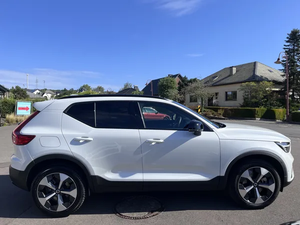 Volvo XC40 B3 Plus Dark DCT - Photo 3