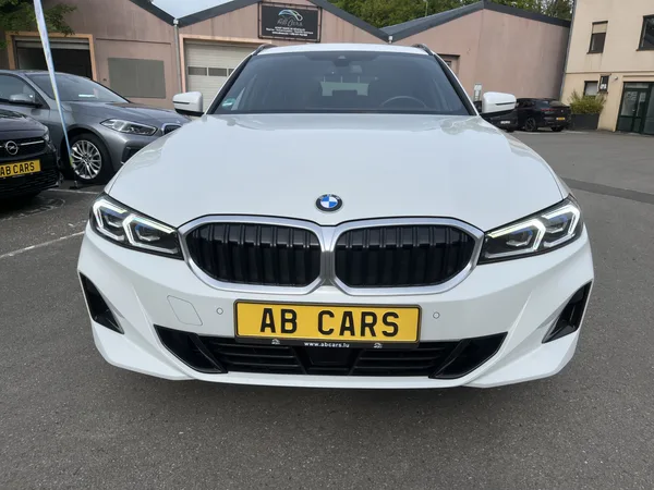 BMW 318 318d A G21 Touring - Photo 2