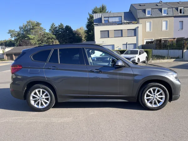 BMW X1 sDrive16dA 116PK - Photo 3