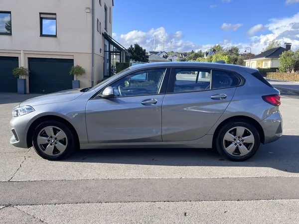 BMW 118 118i A 136cv 2xPDC Apple Carplay LED Camera - Photo 3
