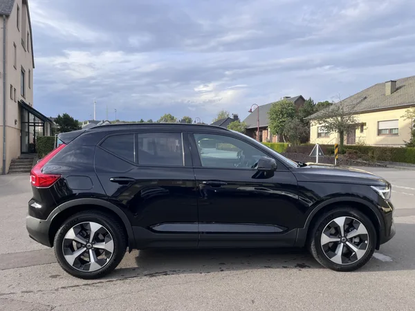 Volvo XC40 B3 Plus Dark DCT - Photo 3