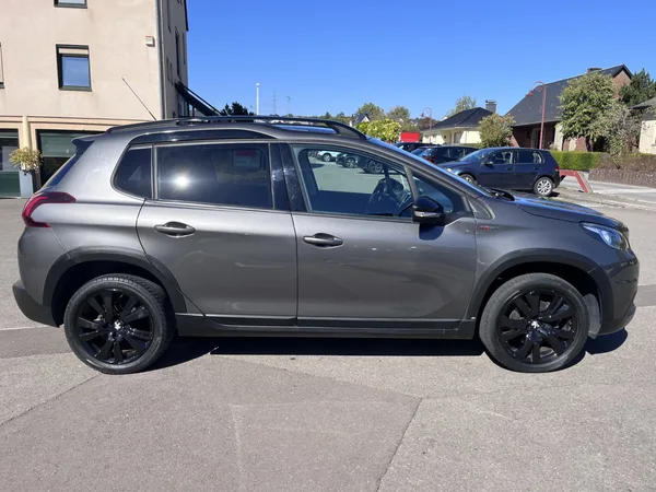 Peugeot 2008 2008 GT line 1.2i 130cv Car Play - Photo 3