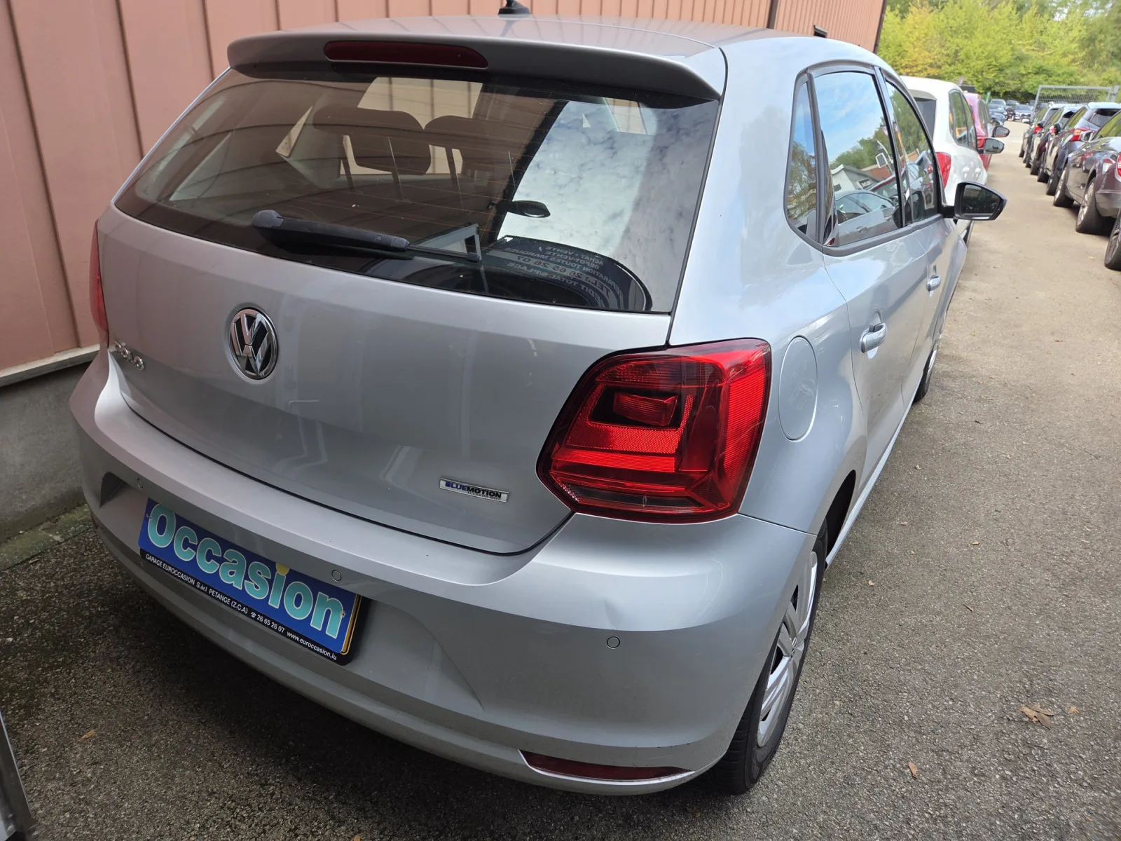 Volkswagen Polo 1.0i TRENDLINE - Photo 1