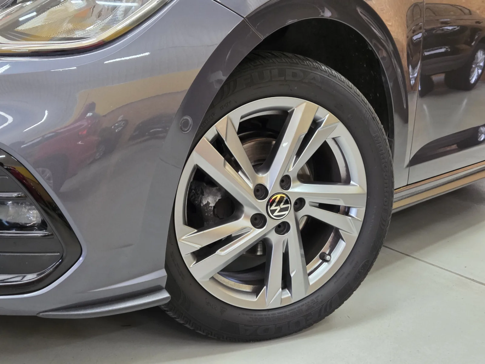 Volkswagen Polo TSI R-LINE 95CV - Photo 1