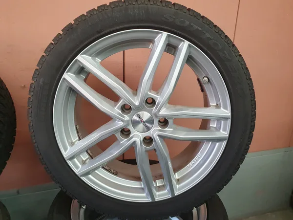 Jantes alu + Pneus hiver 17 225/45 R17 94H - Photo 2