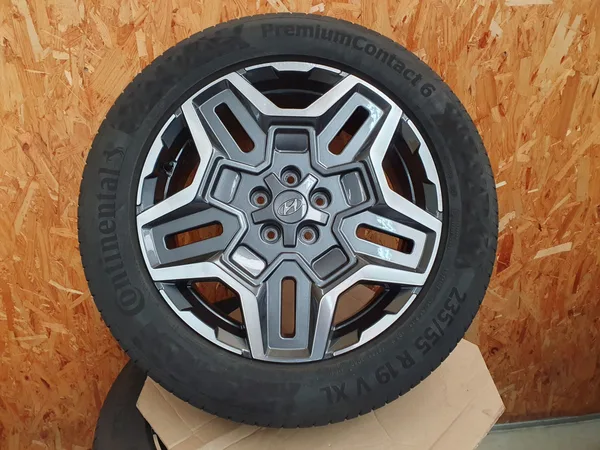 Jantes alu + Pneus été 19 235/55 R19 105V - Photo 1