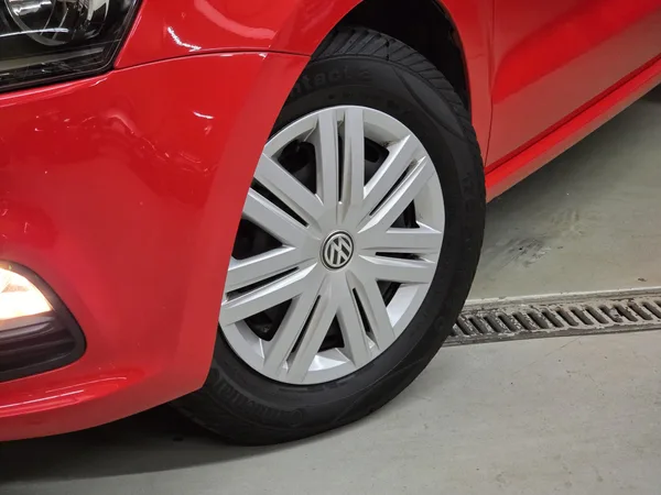 Volkswagen Polo 1.0i 60CV TRENDLINE - Photo 2
