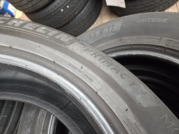 Pneus été 17 215/65 R17 99V - Photo 3
