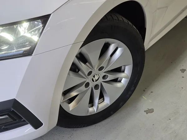 Skoda Octavia TDI 150CV DSG - Photo 2