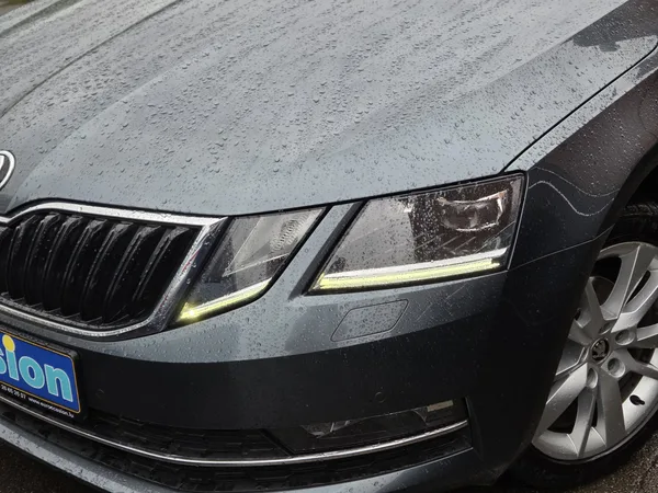 Skoda Octavia BREAK TDI DSG - Photo 2