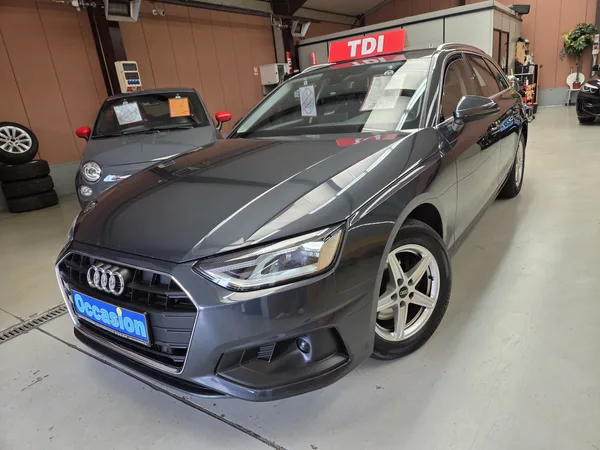 Audi A4 AVANT 30TDI ATTRACTION S-TRONIC - Photo 1
