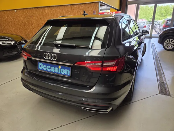 Audi A4 AVANT 30TDI ATTRACTION S-TRONIC - Photo 3