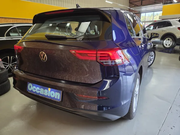 Volkswagen Golf VIII 1.0TSI 110CV LIFE - Photo 3