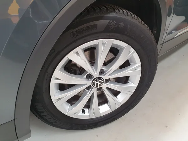 Volkswagen Tiguan 2.0TDI 150 LIFE - Photo 2