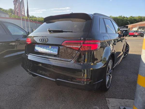 Audi A3 SPORTBACK 30TFSI 116CV S-LINE - Photo 3