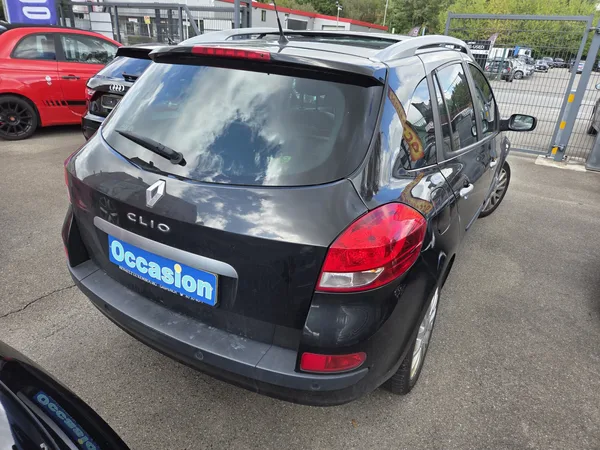 Renault Clio BREAK DCI 86CV 1ère propriétaire - Photo 3
