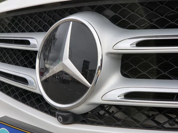 Mercedes-Benz GLC 220 AMG-LINE 4MATIC 9G-DCT - Photo 3