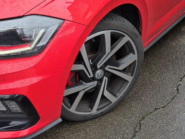 Volkswagen Polo GTI 200CV - Photo 2