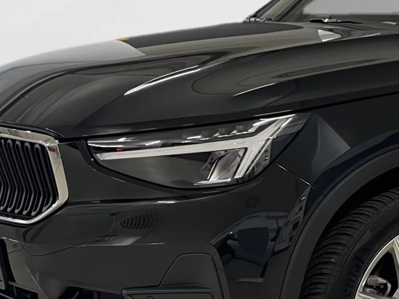 Volvo XC40 Core - Photo 1