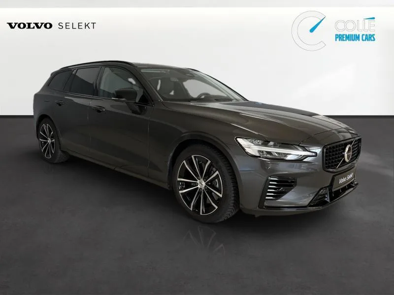 Volvo V60 Plus Dark - Photo 1