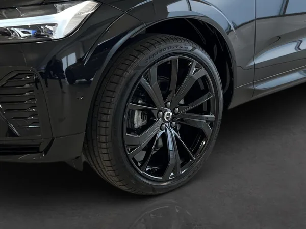Volvo XC60 Black-Edition Ultra - Photo 3