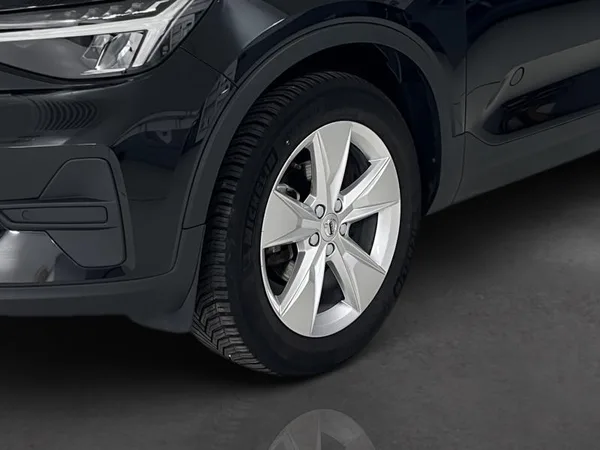 Volvo XC40 Core - Photo 3