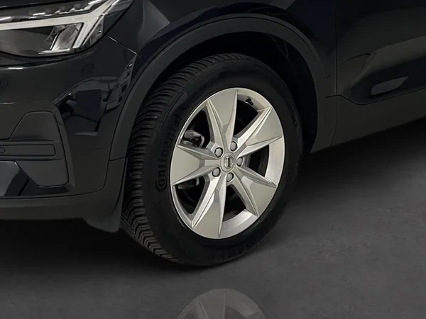 Volvo XC40 Core - Photo 3