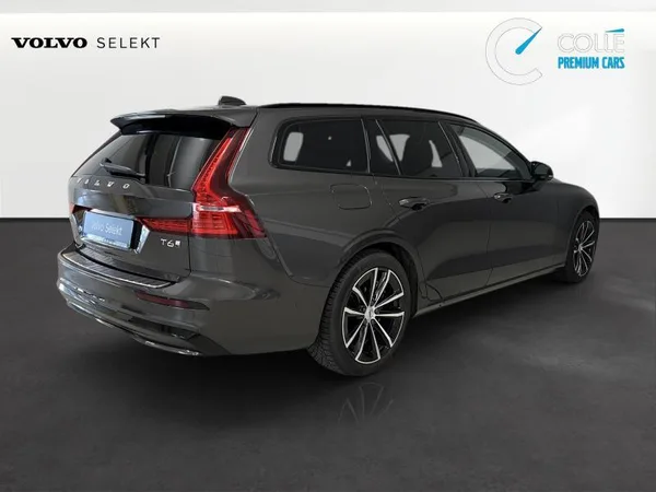 Volvo V60 Plus Dark - Photo 2