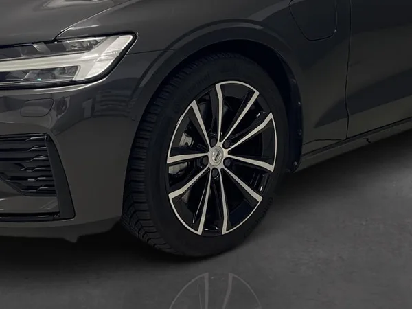 Volvo V60 Plus Dark - Photo 3