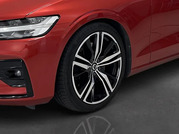 Volvo S60 R-Design - Photo 3