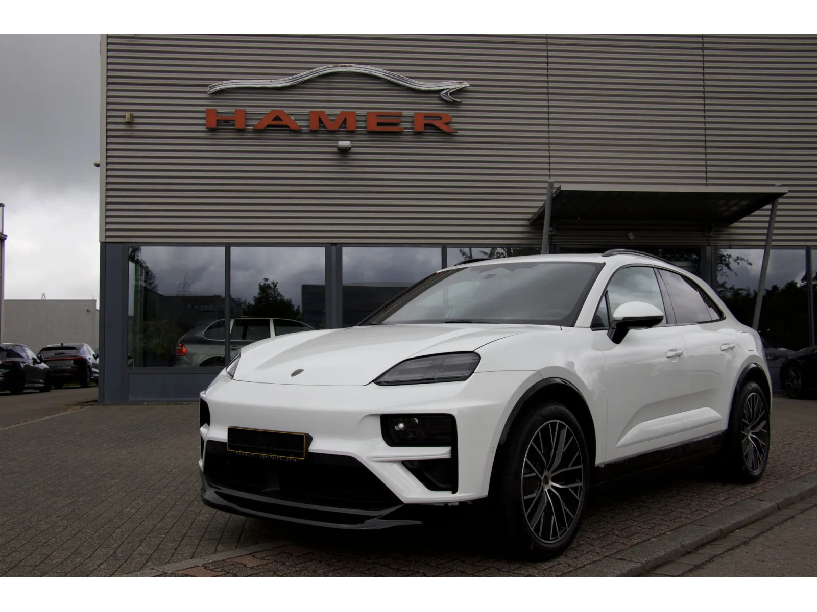 Porsche Macan Turbo - Photo 1