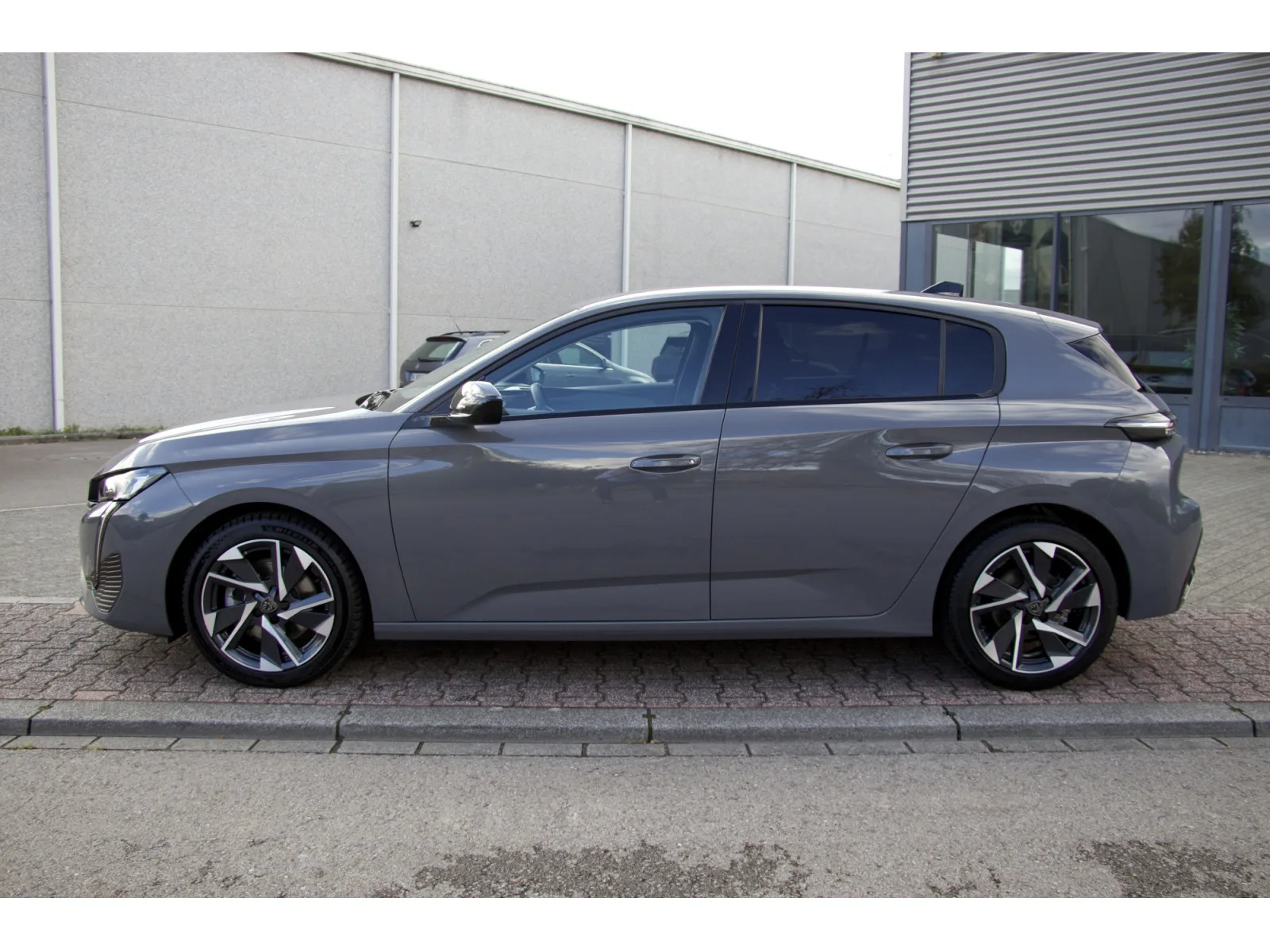 Peugeot 308 1.5 BlueHDi 130 EAT8 Allure ACC 360° Navi LED PDC - Photo 1